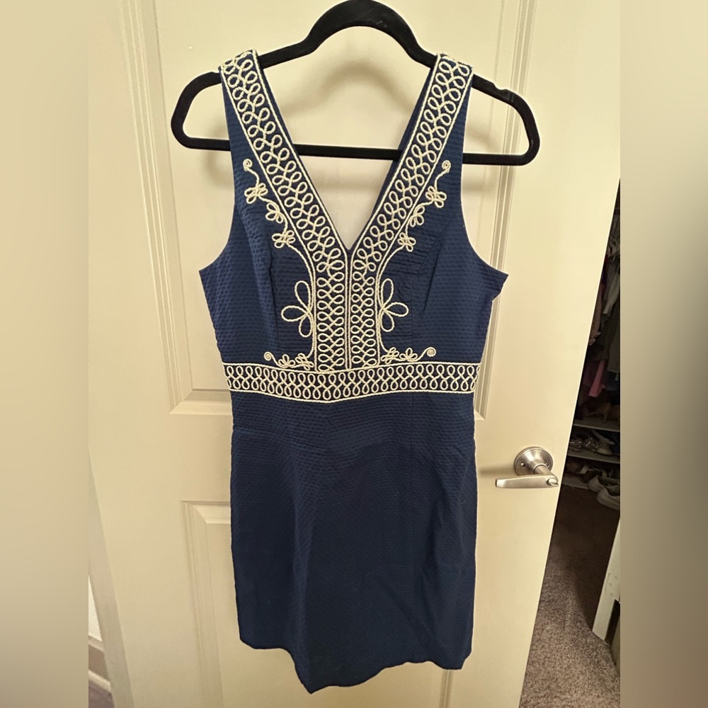Lily Pulitzer Size 6. Like New condition.